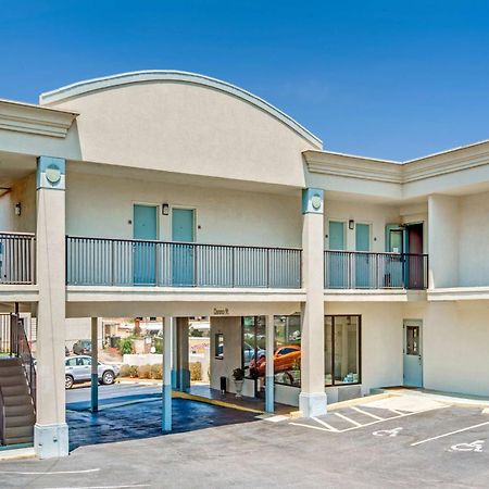 The Longleaf Hotel Raleigh Exterior photo