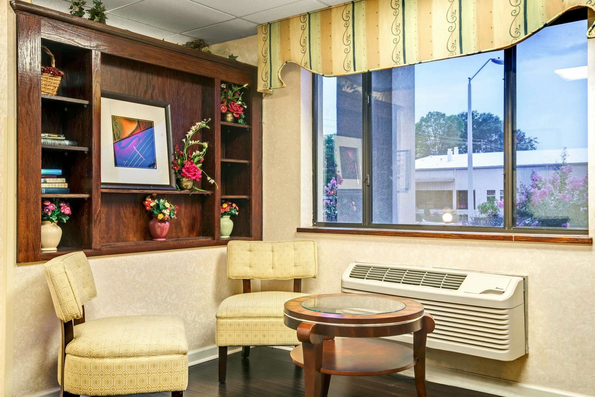 The Longleaf Hotel Raleigh Exterior photo